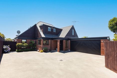 Photo of property in 16 Coniston Avenue, Ilam, Christchurch, 8041