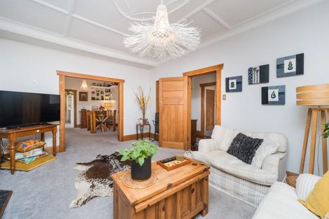 Photo of property in 11 Florence Avenue, Palmerston North, 4414