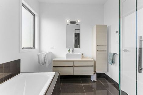 Photo of property in 68 Mcgiven Drive, Ridgewood, New Plymouth, 4371