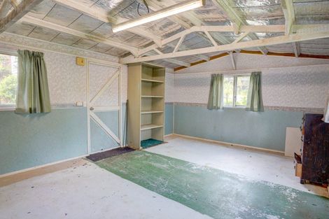 Photo of property in 32 Yorke Road, Haruru, 0204