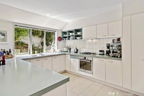 Photo of property in 15a Lower Watt Street, Wadestown, Wellington, 6012