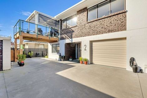 Photo of property in 2/502 Devon Street East, Strandon, New Plymouth, 4312