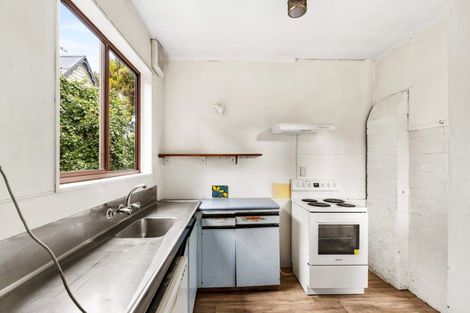 Photo of property in 65 Shakespeare Road, Bluff Hill, Napier, 4110