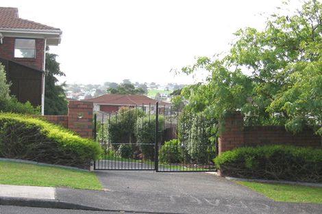 Photo of property in 42 Widmore Drive, Massey, Auckland, 0614