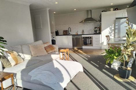 Photo of property in 4 William Earp Place, Tawa, Wellington, 5028