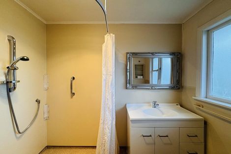 Photo of property in 14 Kiwi Court, Roslyn, Palmerston North, 4414