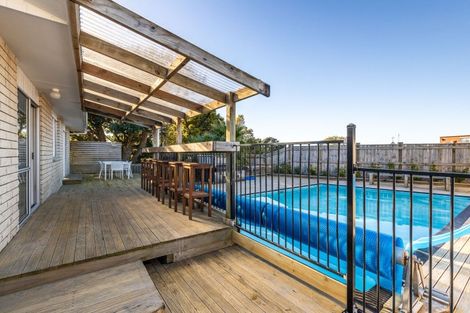 Photo of property in 219a Tukapa Street, Westown, New Plymouth, 4310