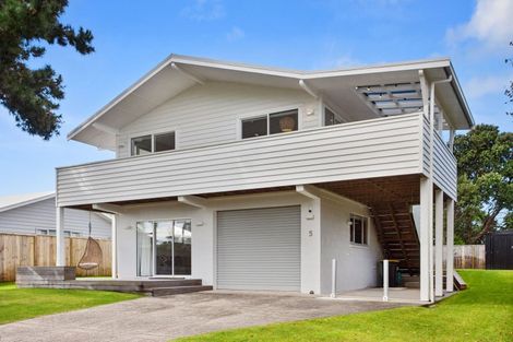 Photo of property in 5 Bell Road, Pauanui, Hikuai, 3579