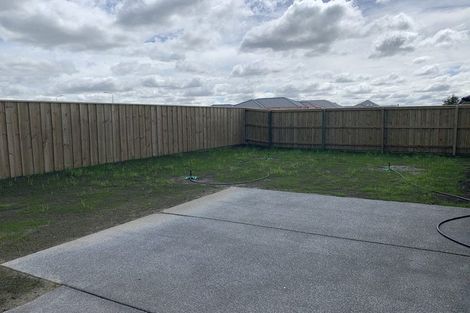 Photo of property in 38 Eileen Way, Rolleston, 7615