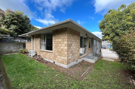 Photo of property in 46a Hawkhurst Road, Lyttelton, 8082