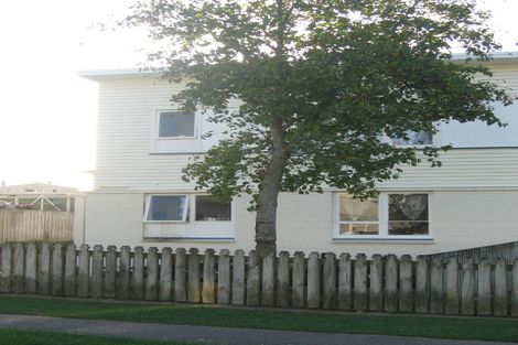 Photo of property in 25-27 Esk Place, Cannons Creek, Porirua, 5024