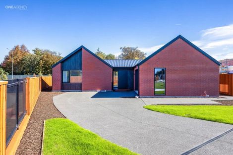 Photo of property in 29 Ruataniwha Avenue, Rangiora, 7400