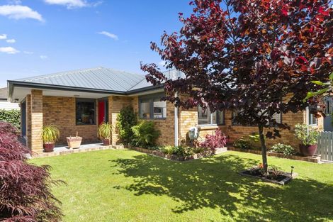 Photo of property in 16 Rosella Drive, Welcome Bay, Tauranga, 3112