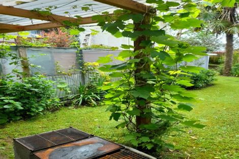 Photo of property in 6 Nettlingham Place, Te Puke, 3119