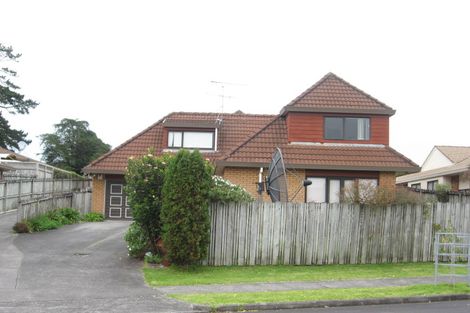 Photo of property in 2/9 Britannia Place, Half Moon Bay, Auckland, 2012