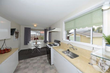 Photo of property in 20 Rowcliffe Crescent, Avonside, Christchurch, 8061
