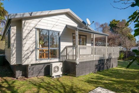 Photo of property in 58 Kinloch Road, Kinloch, Taupo, 3377