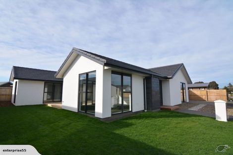 Photo of property in 5 Ciaran Close, Broomfield, Christchurch, 8042