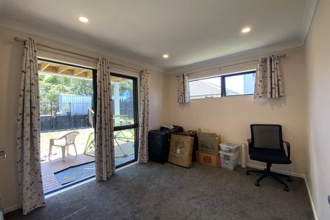 Photo of property in 21 Keepers Drive, Gulf Harbour, Whangaparaoa, 0930