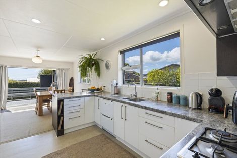 Photo of property in 29 Barrett Street, Westown, New Plymouth, 4310