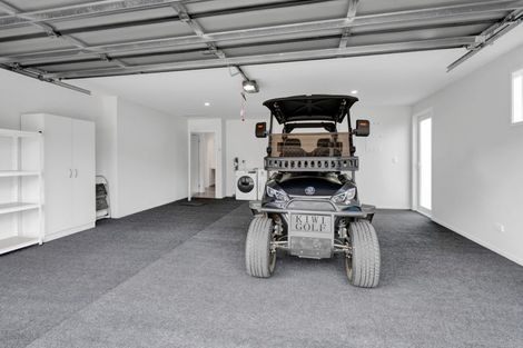 Photo of property in 4 Kakariki Lane, Waiwhakaiho, New Plymouth, 4312