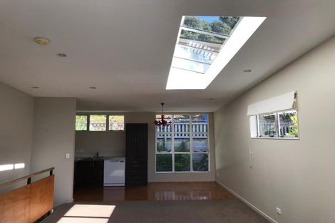 Photo of property in 306u4 Evans Bay Parade, Hataitai, Wellington, 6021