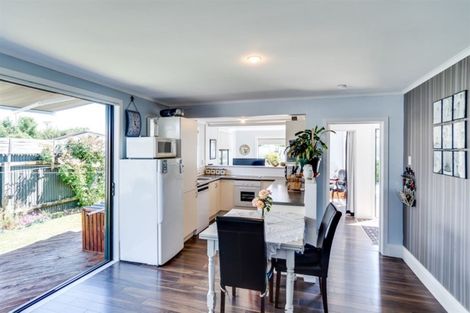 Photo of property in 5 Francis Drake Street, Waipukurau, 4200