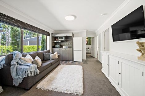 Photo of property in 121 Access Road, Kumeu, 0891