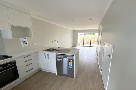 Photo of property in 4/125b Metcalfe Road, Ranui, Auckland, 0612