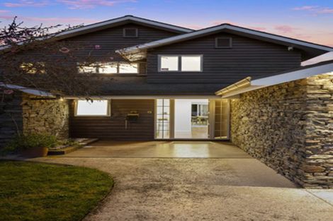 Photo of property in 25 Berwick Place, Mount Maunganui, 3116