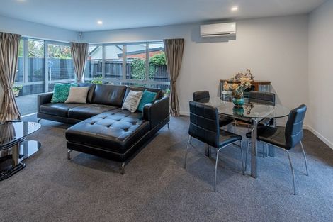 Photo of property in 2/12 Kirsten Place, Parklands, Christchurch, 8083