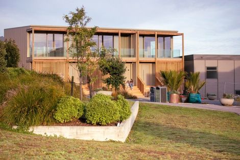 Photo of property in 28 Rangitahi Road, Raglan, 3225