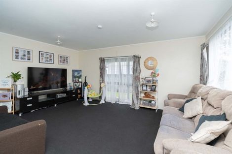 Photo of property in 27a Breckons Avenue, Nawton, Hamilton, 3200