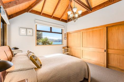 Photo of property in 146 Breaker Bay Road, Breaker Bay, Wellington, 6022