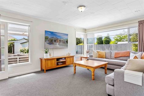 Photo of property in 265 Weston Road, Mairehau, Christchurch, 8052