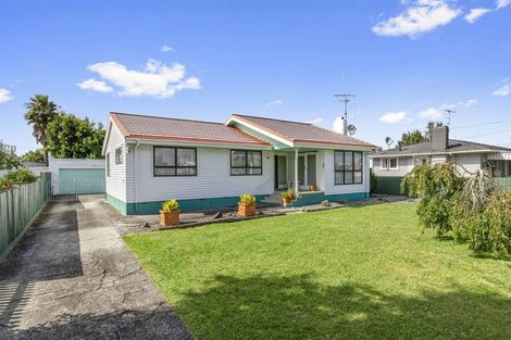 Photo of property in 76 Vardon Road, St Andrews, Hamilton, 3200