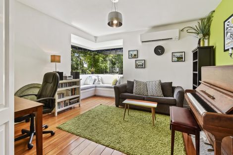 Photo of property in 11 Totara Avenue, Pukekohe, 2120
