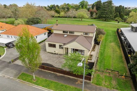 Photo of property in 10 Jellicoe Drive, Hamilton East, Hamilton, 3216