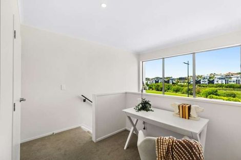Photo of property in 44 Owen Chapman Drive, Red Beach, 0932