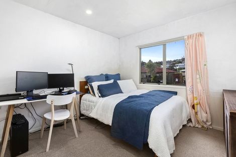 Photo of property in 24 Dovey Place, Massey, Auckland, 0614