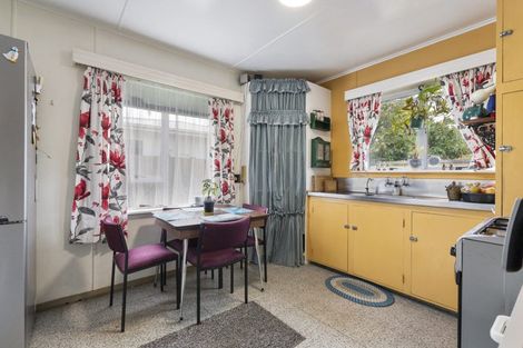 Photo of property in 31 Wrantage Street, Westown, New Plymouth, 4310