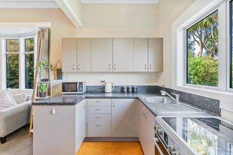 Photo of property in 37 Clifford Street, Dalmore, Dunedin, 9010