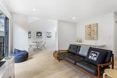 Photo of property in 2/388 Montreal Street, Christchurch Central, Christchurch, 8013