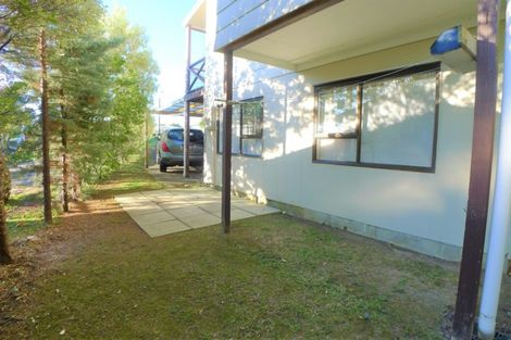 Photo of property in 23 Flaunty Place, West Harbour, Auckland, 0618