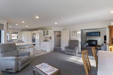 Photo of property in 18 Dougherty Place, Hokowhitu, Palmerston North, 4410