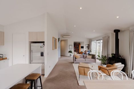 Photo of property in 1 Makomako Road, Wanaka, 9305