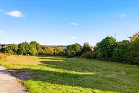 Photo of property in 16 Harvey Street, Waipahihi, Taupo, 3330