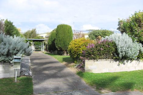 Photo of property in 10 Awatea Avenue, Paraparaumu, 5032