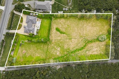 Photo of property in 466 Whitehills Road, Waitoki, Silverdale, 0994