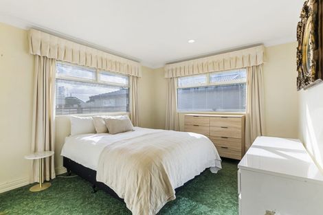 Photo of property in 222 Hibiscus Coast Highway, Orewa, 0931